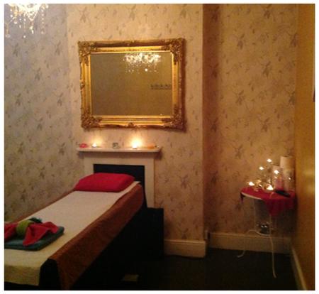 Book an appointment in our Gold room and add a luxurious feel to your treatment Spa Diamond Nottingham 01158 376750