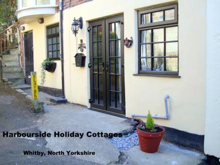 Whitby Harbourside Holiday Cottages Whitby 01757 700898