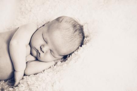 newborn photos at home Lumiere Photography Loughborough 07763 064497