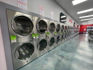 Everything Clean Laundromat - Elgin, IL 60123 - (847)697-0577 | ShowMeLocal.com