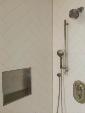 Knoxville Tub To Shower Conversions - Knoxville, TN 37912 - (865)247-5504 | ShowMeLocal.com