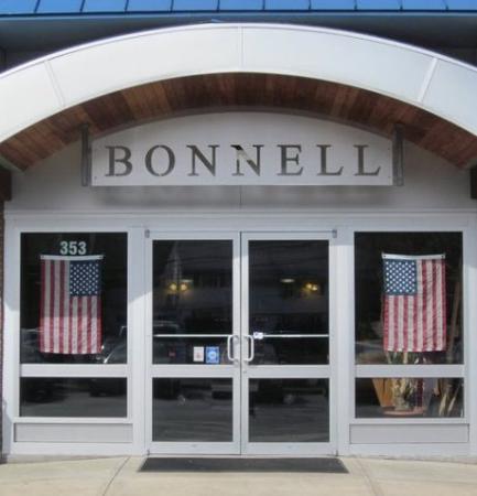 Bonnell Ford - Winchester, MA 01890 - (781)729-9700 | ShowMeLocal.com