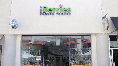 Welcome to iBerries! iBerries Frozen Yogurt Rolling Hills Estates, Ca (310)265-0600