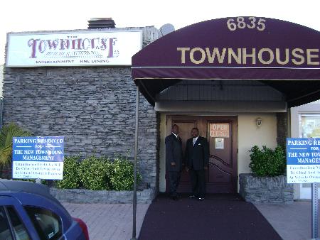 The New Townhouse Los Angeles (310)410-9200