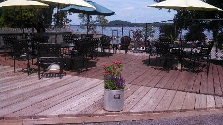Outdoor patio with a view of the lake and pet friendly. We also have a courtesy dock below at South Shore Marina. Didonna'S South Shore Restaurant Malta (518)584-0227