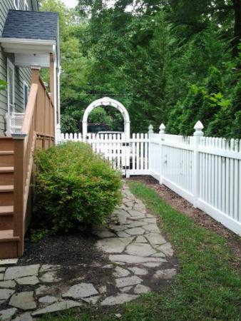 Try Best Fence Contractors - Airmont, NY 10952 - (845)659-4116 | ShowMeLocal.com