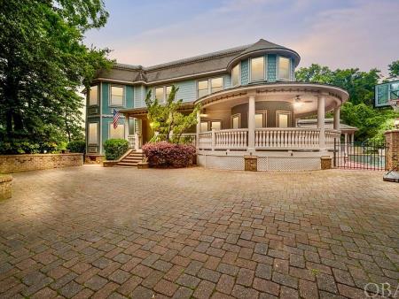 The Saltaire estate - Duck, NC 27949 - (570)954-1834 | ShowMeLocal.com